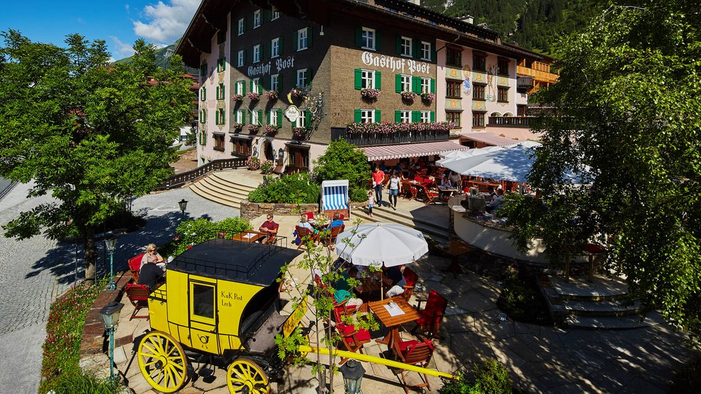 Post Lech Terrasse im Sommer